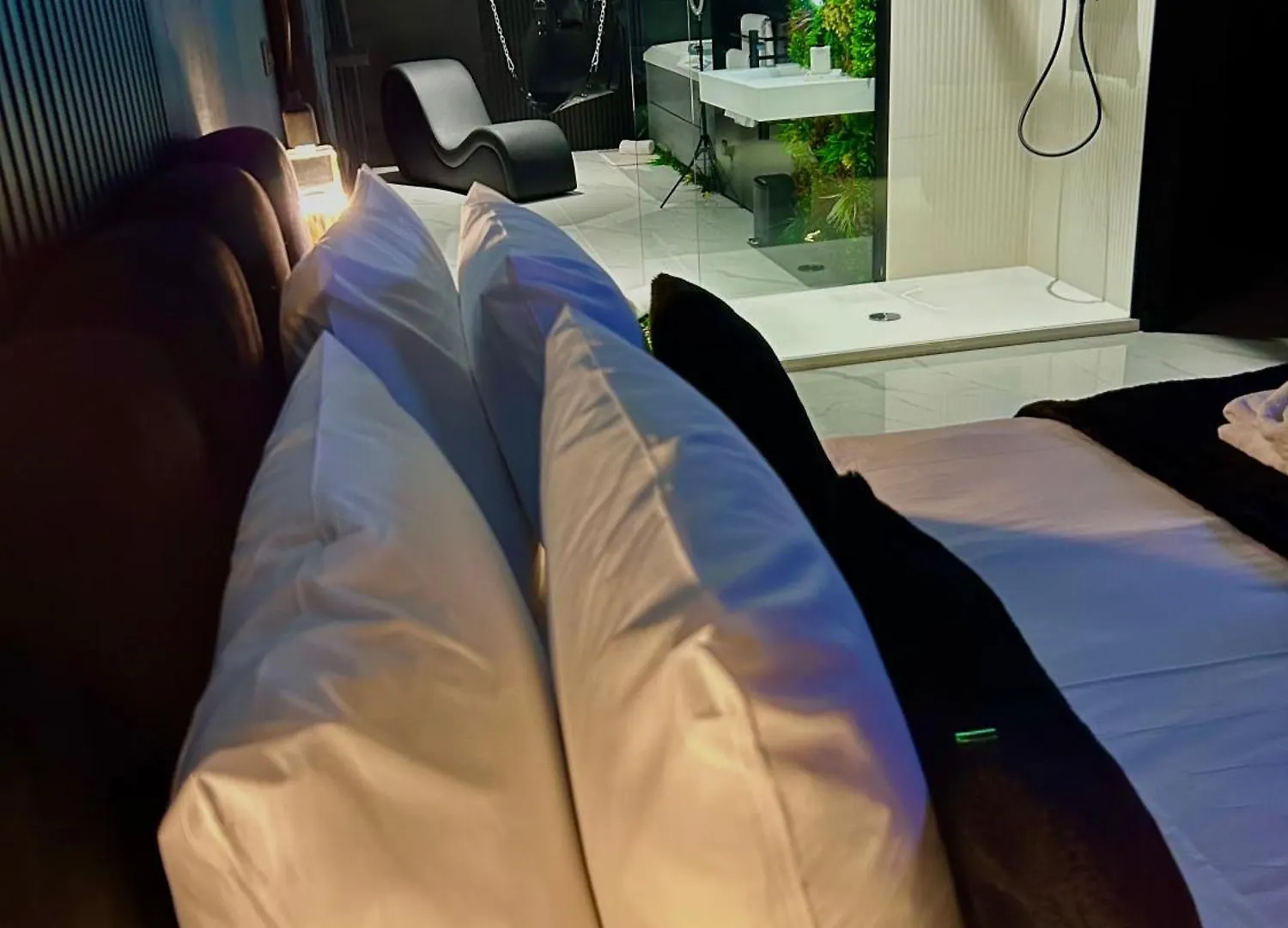 Bdsm Tantra Love Room サロン＝ド＝プロヴァンス アパート